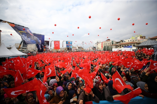 Cumhurbaşkanı Erdoğan: Her an teröristlerin tepesine çökebiliriz